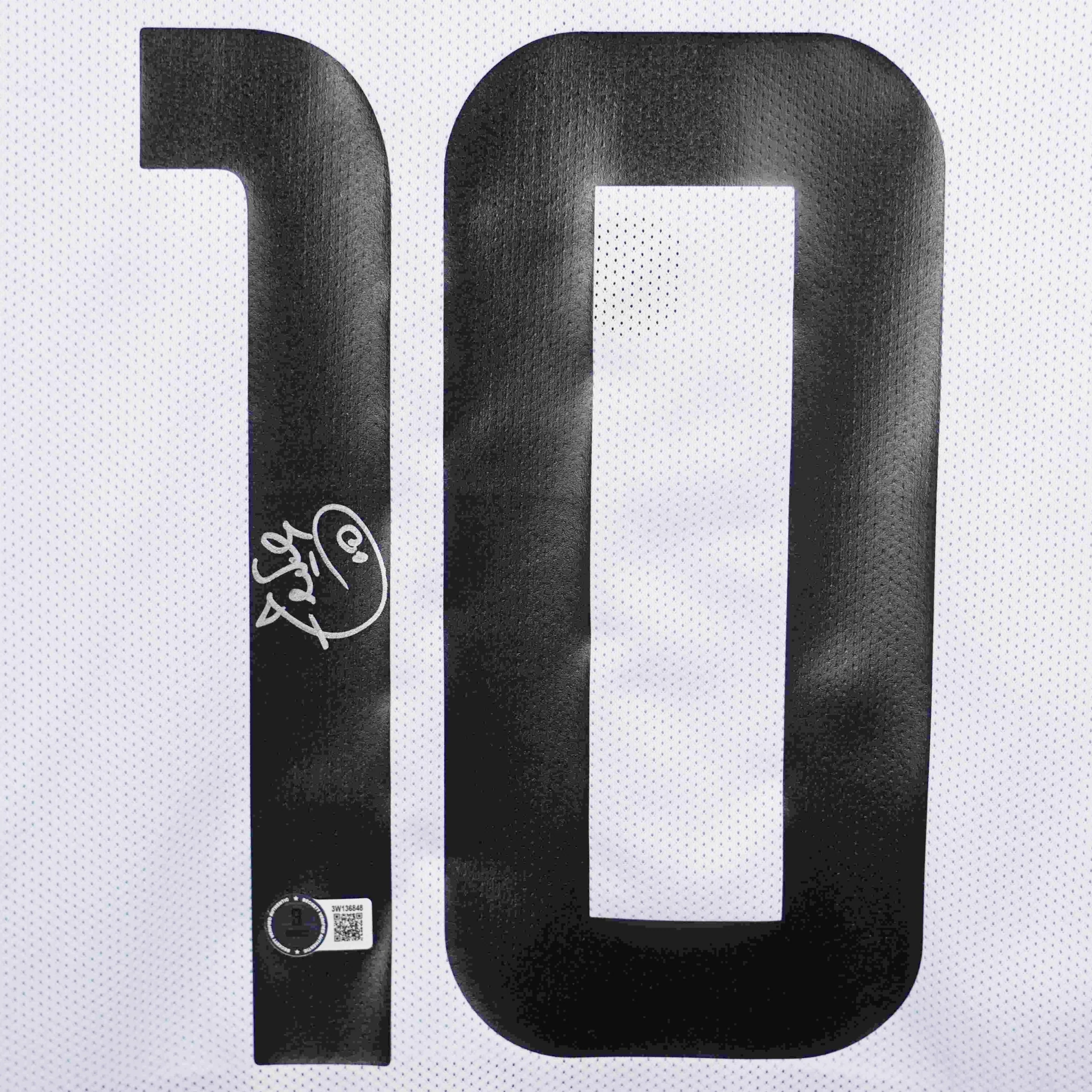 Framed Carlos Tevez Signed Juventus FC Home Soccer Jersey #10 with Beckett Witness - Image 2