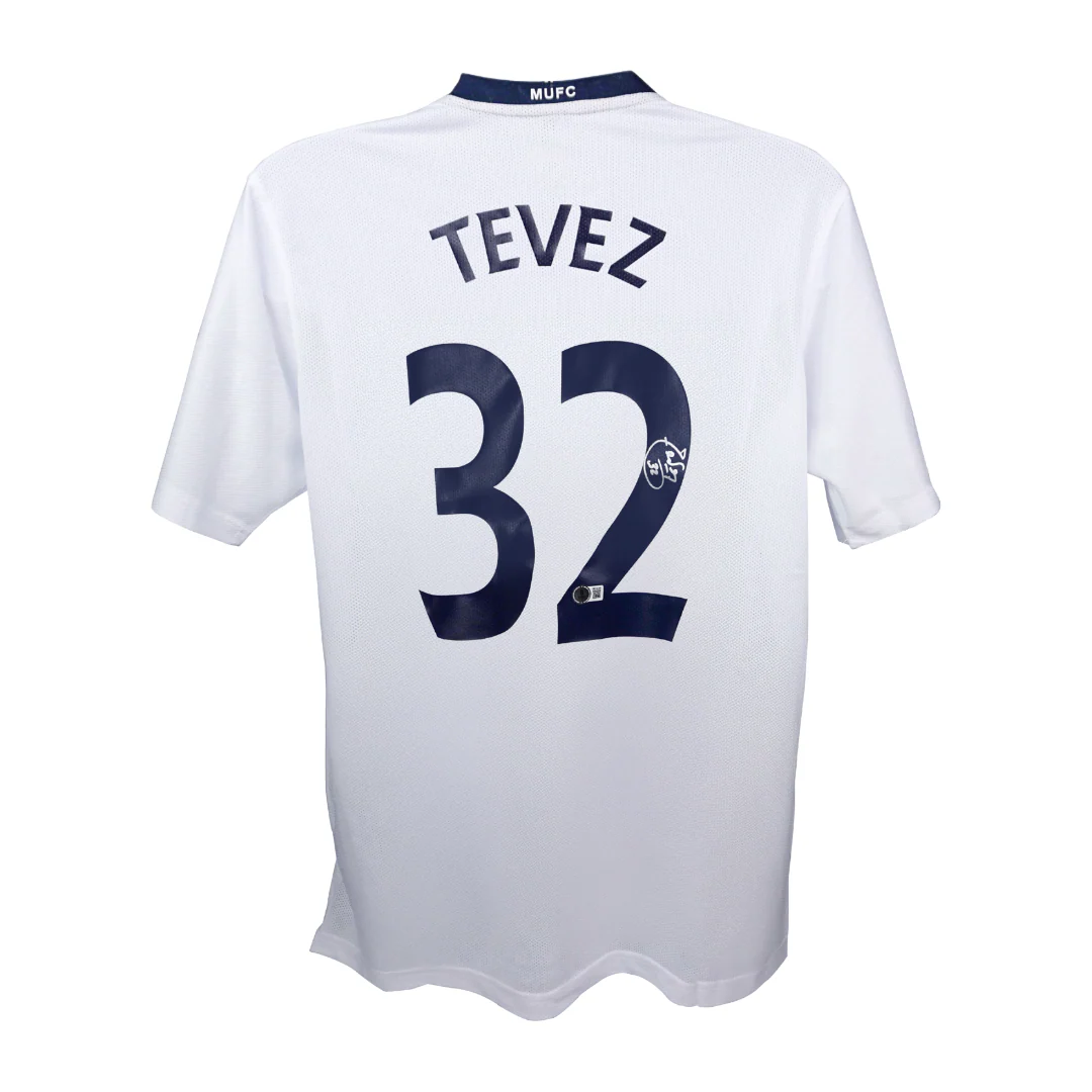 Framed Carlos Tevez Signed Manchester Utd Away Soccer Jersey #32 with Beckett Witness - Image 3