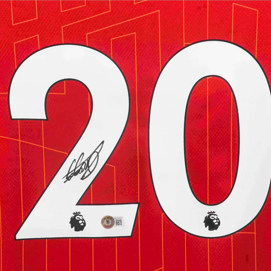 Framed Diogo Jota Signed Liverpool FC Home Soccer Jersey #20 with Beckett COA - Image 2