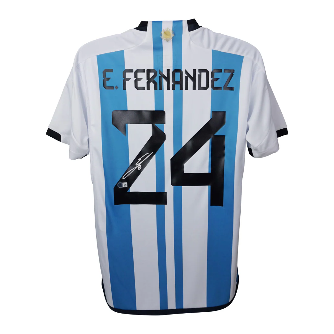 Framed Enzo Fernandez Signed Argentina Soccer Jersey #24 with Beckett Witness - Image 3