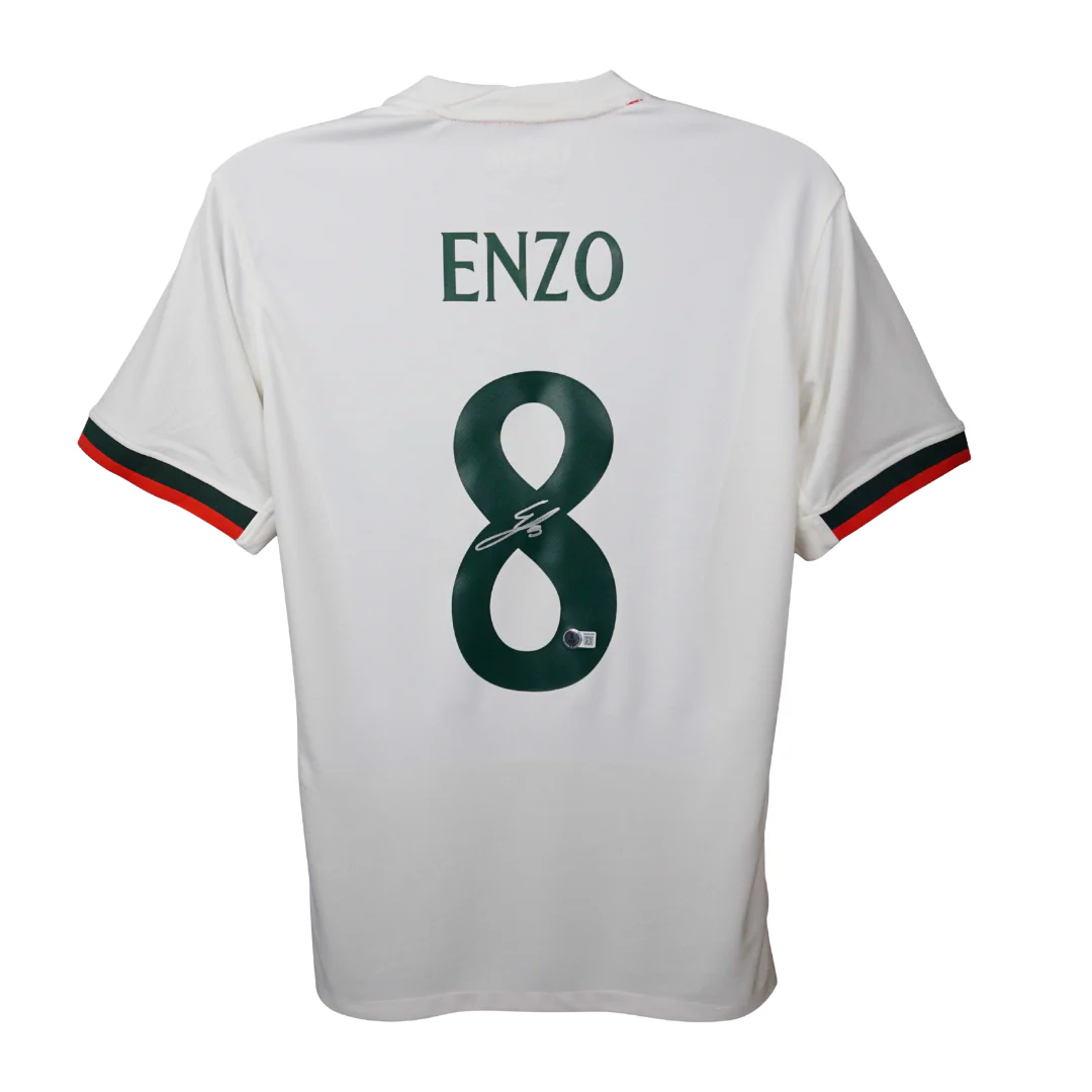 Framed Enzo Fernandez Signed Chelsea Away Soccer Jersey #8 with Beckett Witness - Image 3
