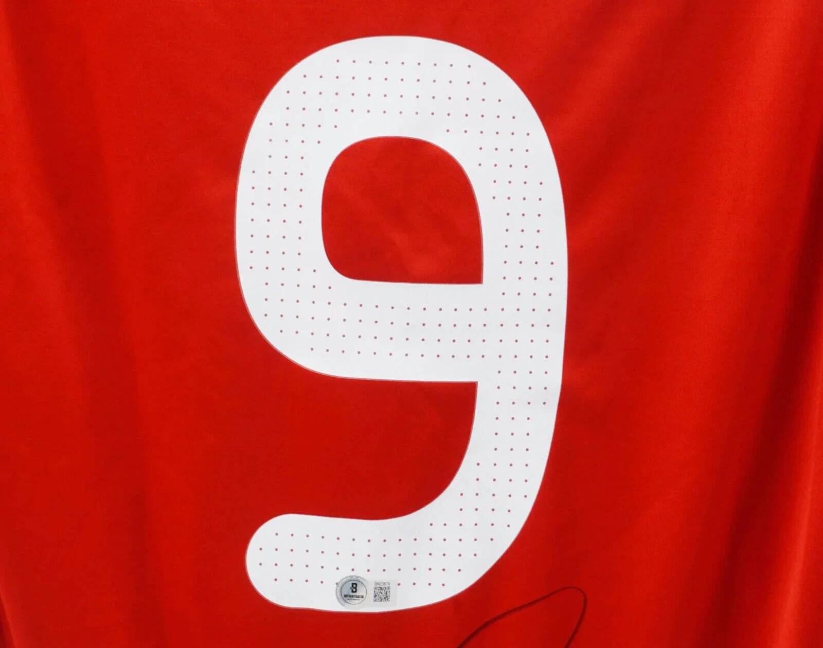 Fernando Torres Signed Liverpool FC UCL Soccer Jersey #9 with Beckett COA - Image 2
