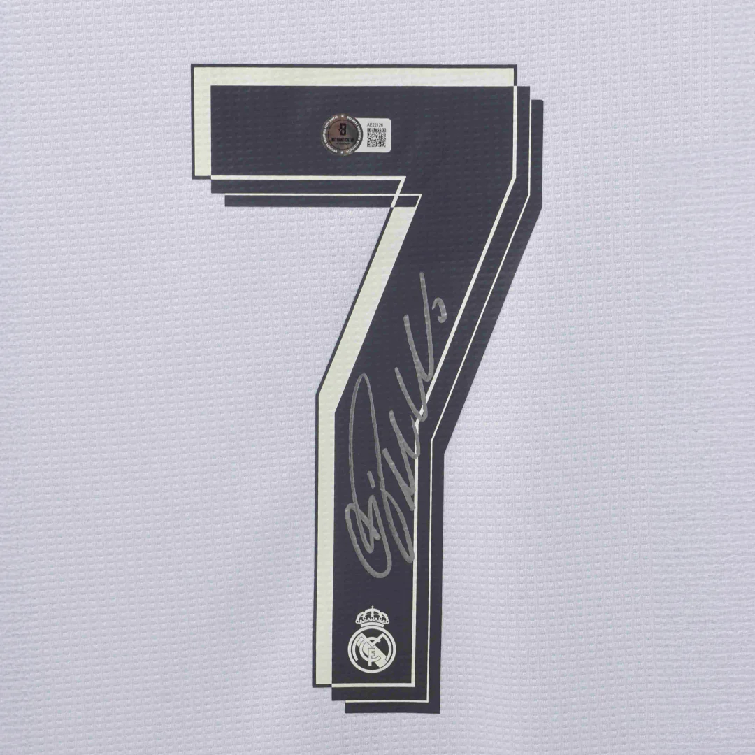 Framed Cristiano Ronaldo Signed Real Madrid Home Soccer Jersey #7 with Beckett COA - Image 2