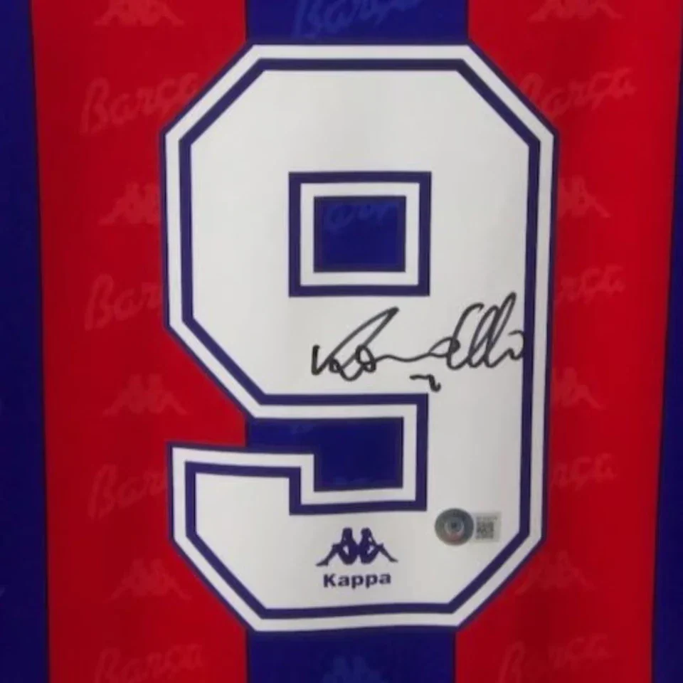 Framed Ronaldo Nazario Signed FC Barcelona Home Soccer Jersey #9 with Beckett COA - Image 2
