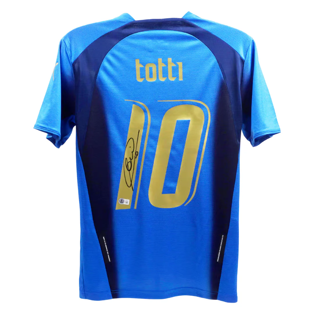Francesco Totti Signed Italy FC Home Soccer Jersey #10 with Beckett Witness - Image 3