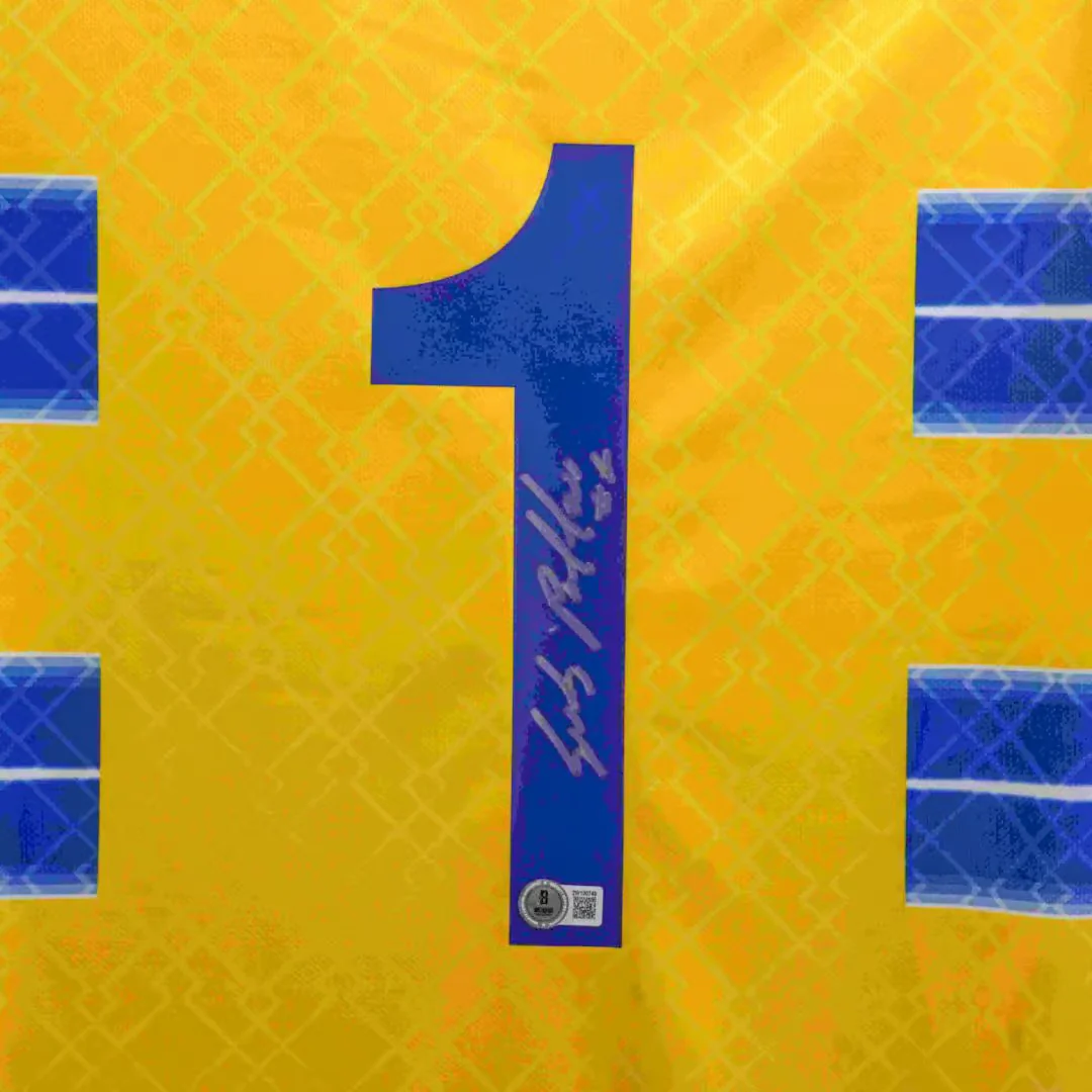 Gianluigi Buffon Signed Parma Goalkeeper Soccer Jersey #1 with Beckett Witness - Image 2