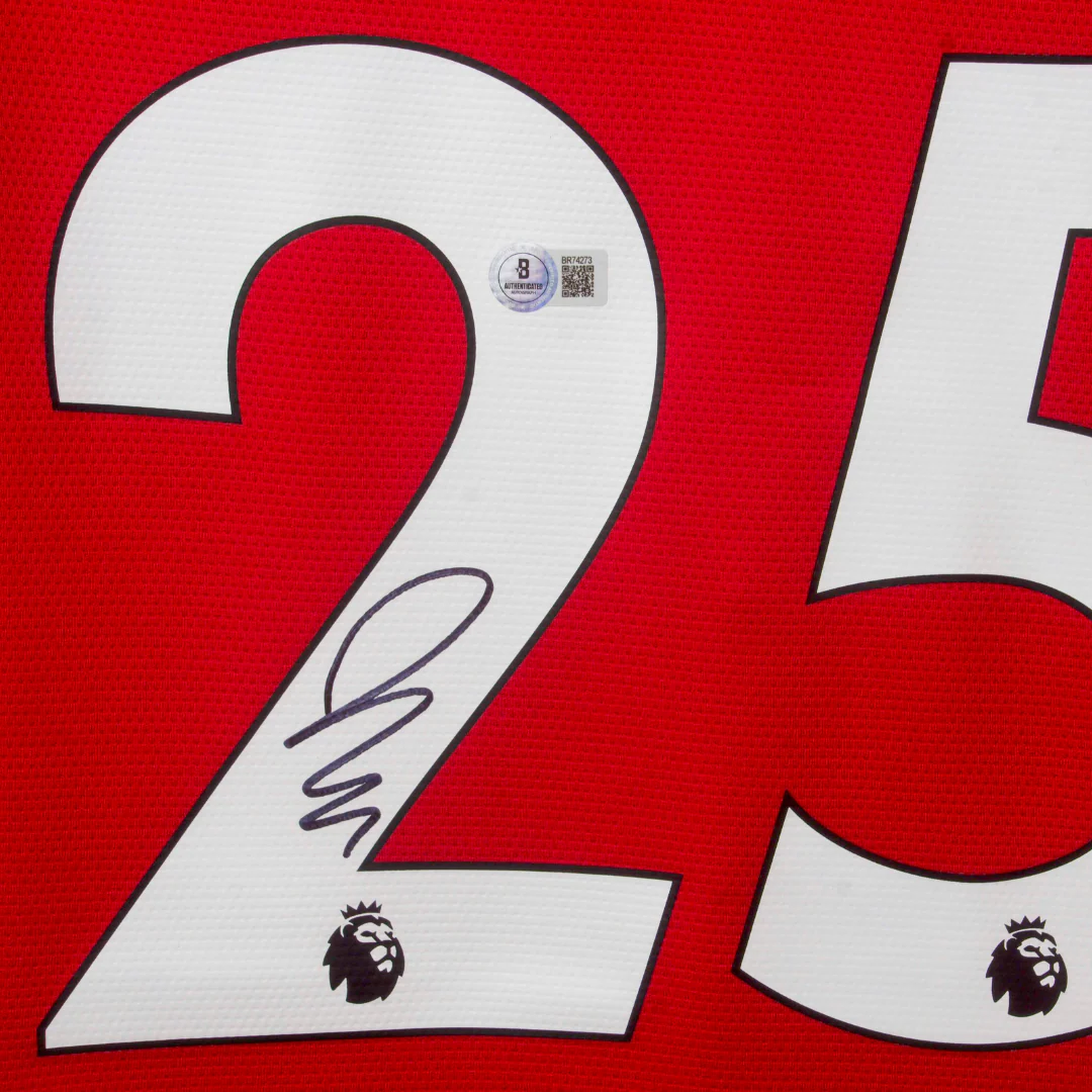 Jadon Sancho Signed Manchester United Home Soccer Jersey #25 with Beckett COA - Image 2