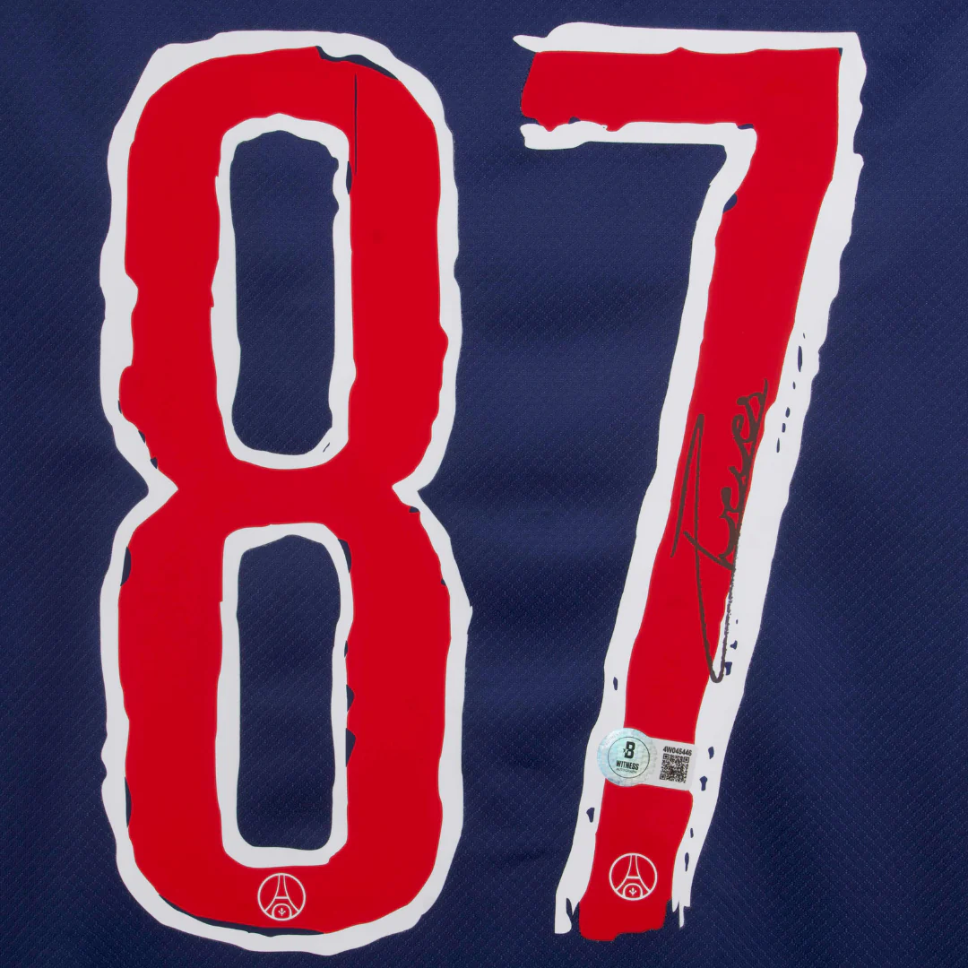 Framed Joao Neves Signed PSG Soccer Jersey #87 with Beckett Witness - Image 2