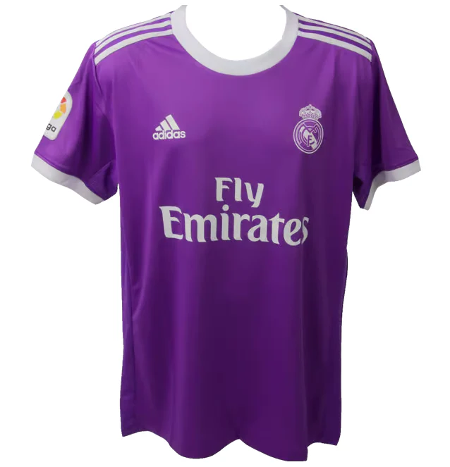 Framed Karim Benzema Signed Real Madrid FC Away Soccer Jersey #9 with Beckett COA - Image 4