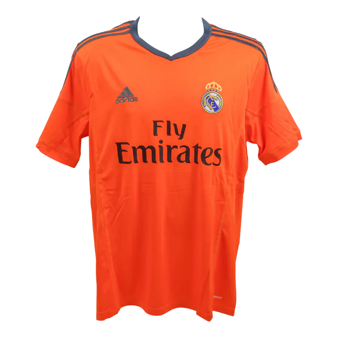 Framed Karim Benzema Signed Real Madrid FC Away Soccer Jersey #9 with Beckett COA - Image 4