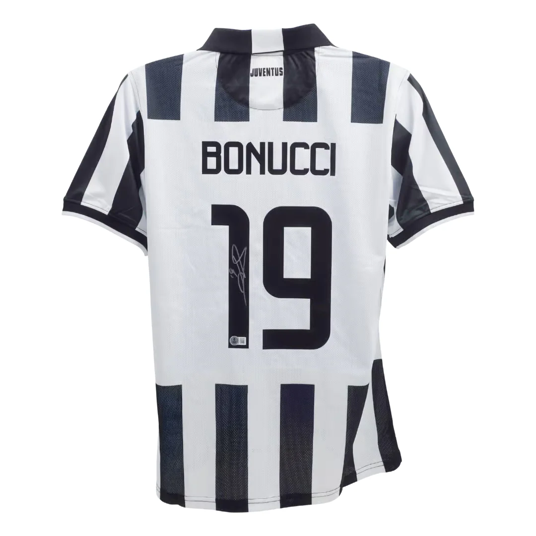 Leonardo Bonucci Signed Juventus FC Home Soccer Jersey #19 with Beckett Witness - Image 3