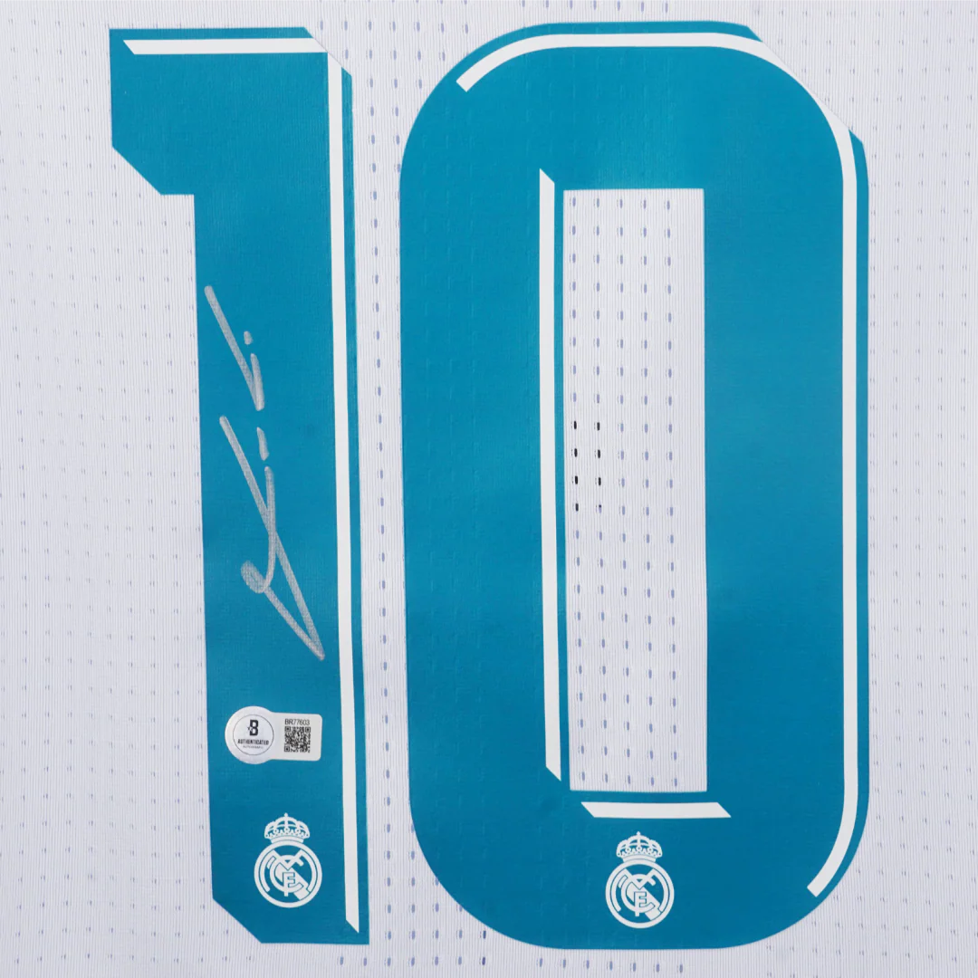 Framed Luka Modric Signed Real Madrid FC Home Soccer Jersey #10 with Beckett COA - Image 2