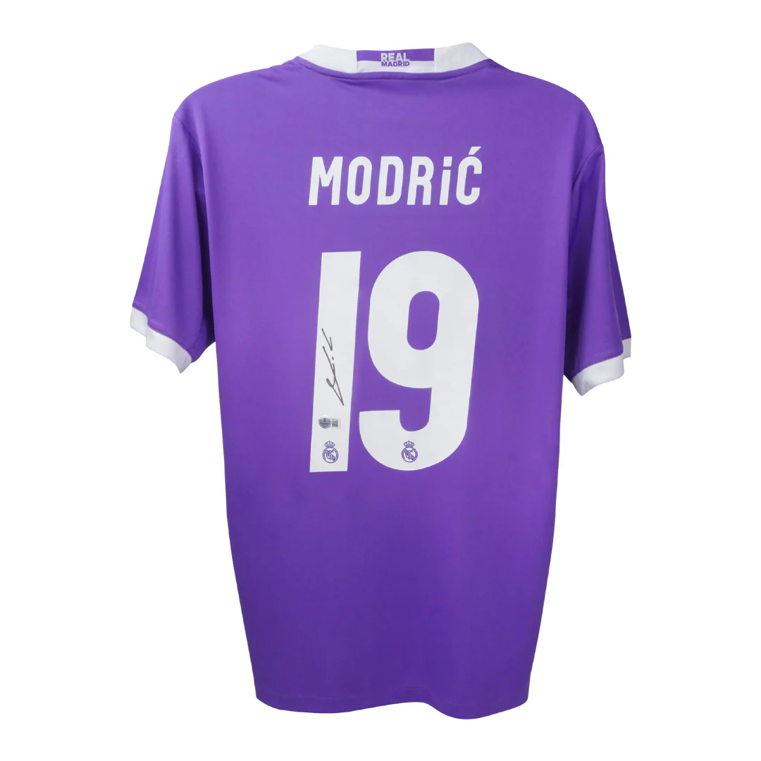 Framed Luka Modric Signed Real Madrid FC UCL Final Soccer Jersey #19 with Beckett COA - Image 3