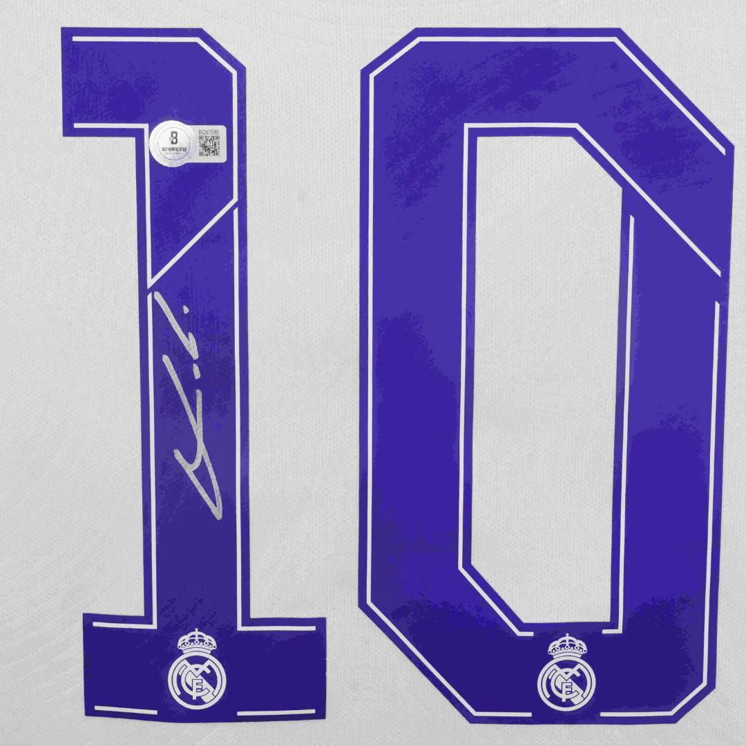 Framed Luka Modric Signed Real Madrid Soccer Jersey #10 with Beckett COA - Image 2