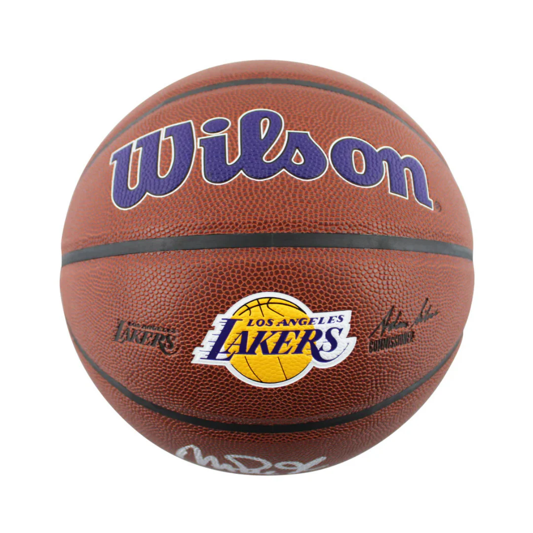 Magic Johnson Signed Los Angeles Lakers Wilson Basketball with Beckett Witness - Image 3