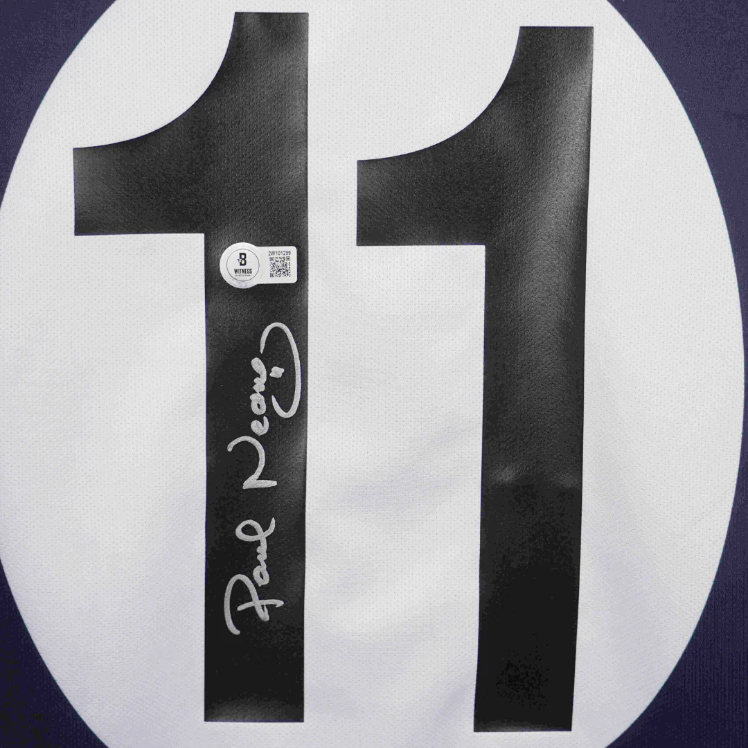 Pavel Nedved Signed Juventus FC Home Soccer Jersey #11 with Beckett Witness - Image 2