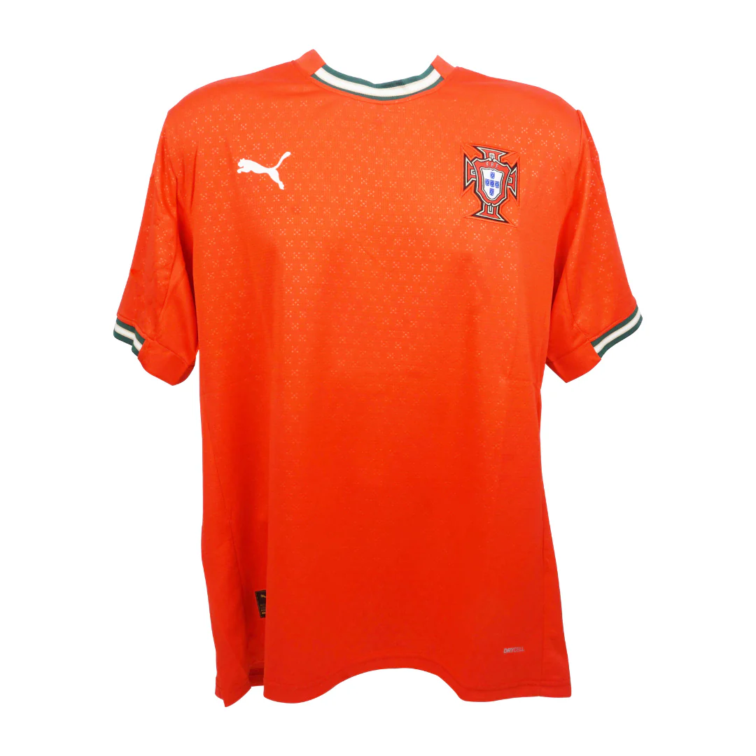 Framed Pedro Neto Signed Portugal FC Home Soccer Jersey #20 with Beckett COA - Image 4