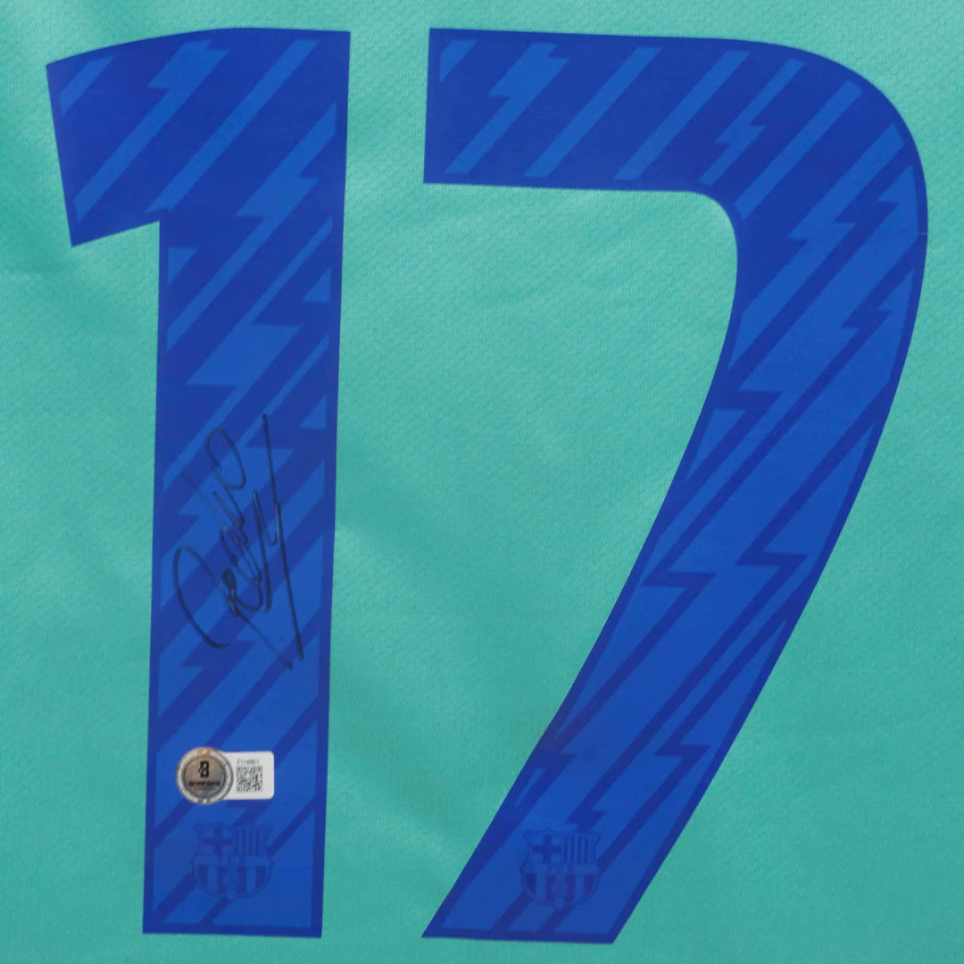 Pedro Signed FC Barcelona Away Soccer Jersey #17 with Beckett COA - Image 2