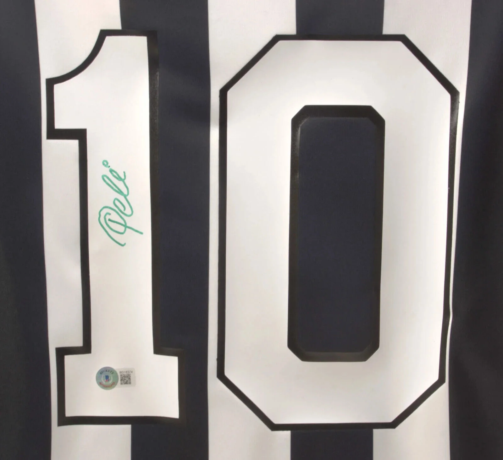 Pele Signed Vintage Santos FC Home Soccer Jersey #10 with Beckett COA - Image 2