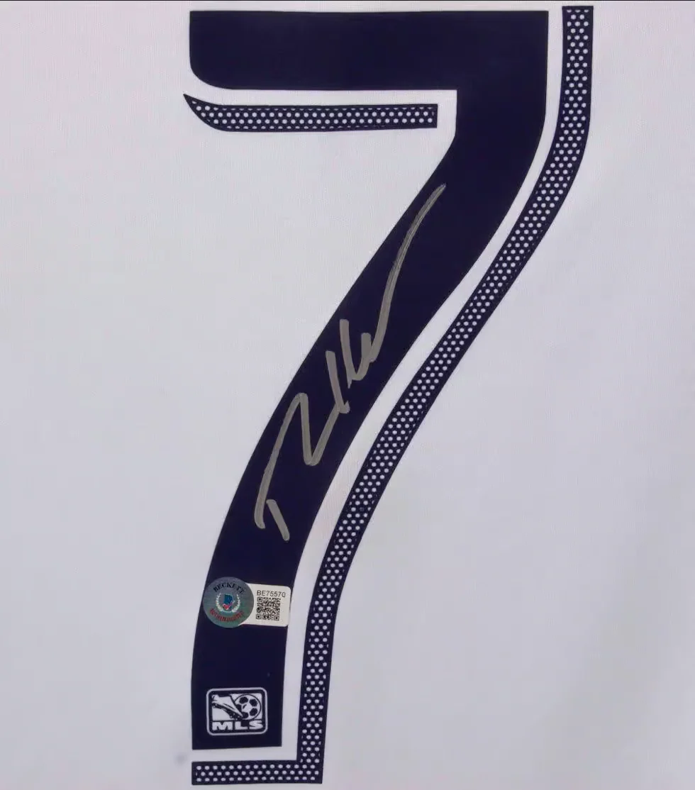 Robbie Keane Signed LA Galaxy Home Soccer Jersey #7 with Beckett COA - Image 2