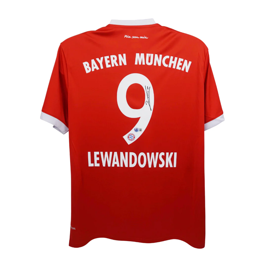 Framed Robert Lewandowski Signed Bayern Munich Home Soccer Jersey #9 with Beckett COA - Image 3