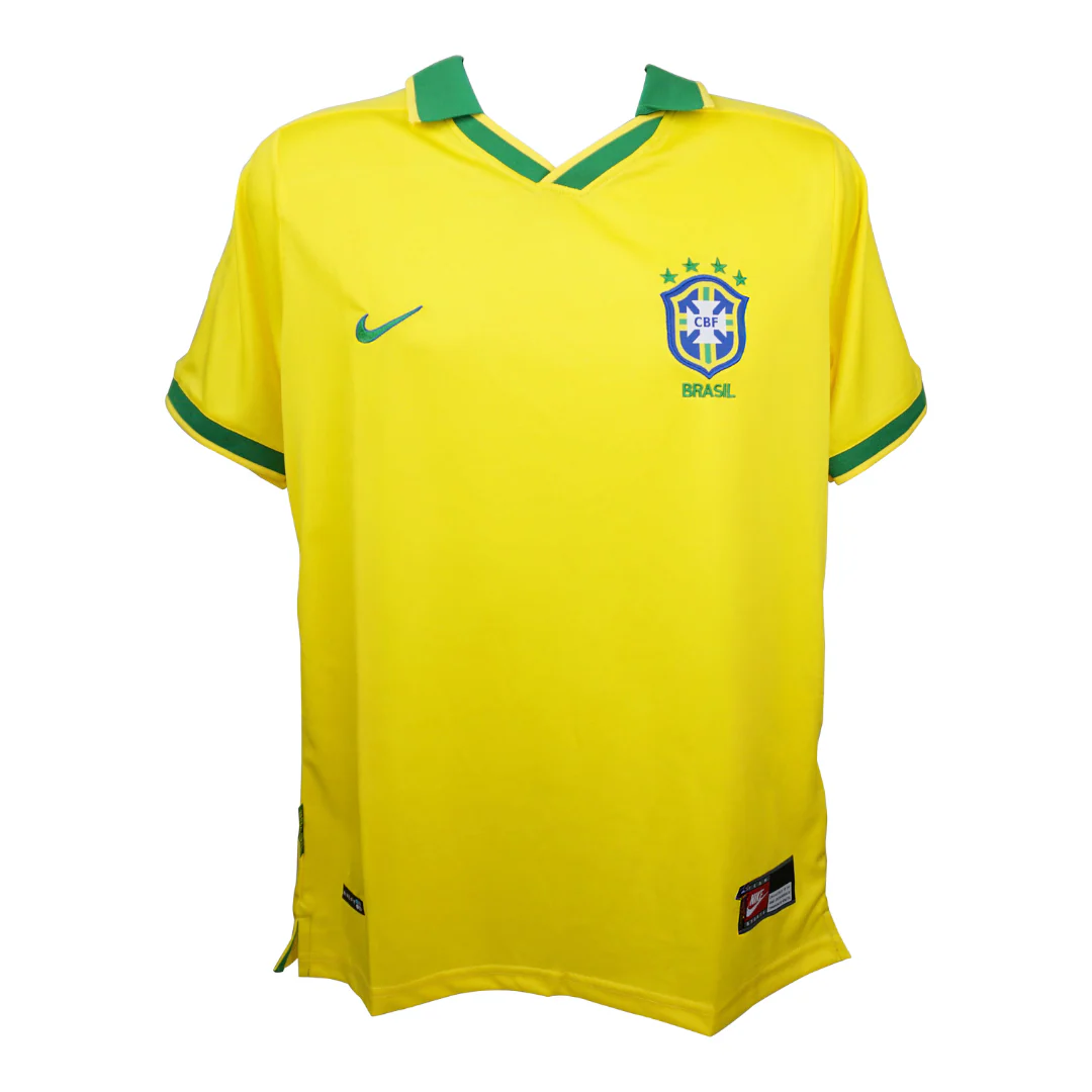 Framed Roberto Carlos Signed Brazil Home Soccer Jersey #6 with Beckett Witness - Image 4