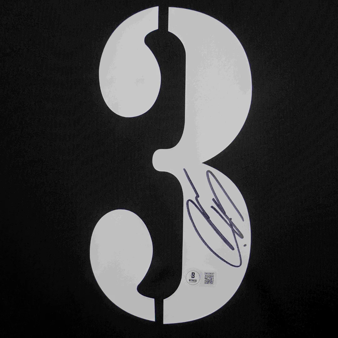 Framed Roberto Carlos Signed Real Madrid FC Soccer Jersey #3 with Beckett Witness - Image 2