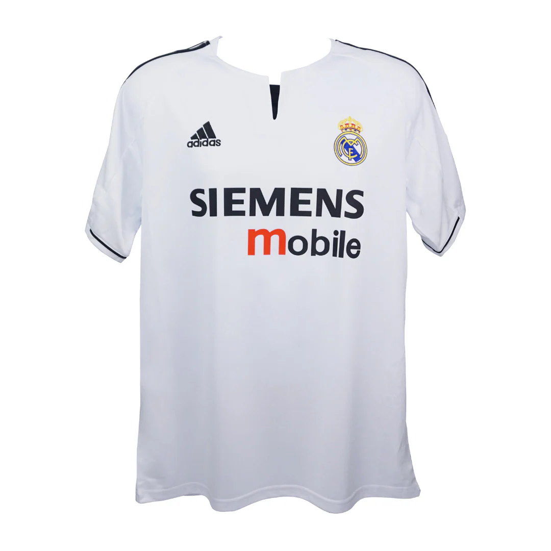 Framed Roberto Carlos Signed Real Madrid Soccer Jersey #3 with Beckett Witness - Image 4