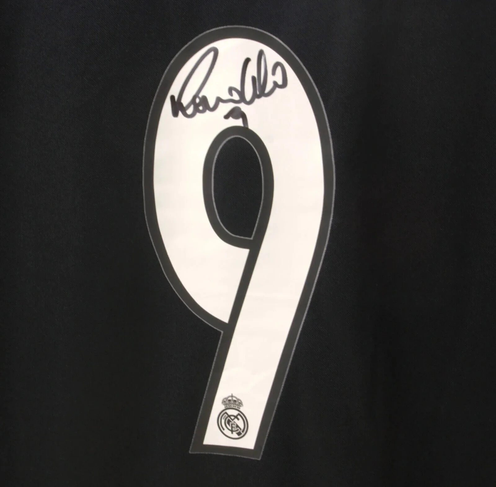 Ronaldo Nazario Signed Real Madrid Away Soccer Jersey #9 with Beckett COA - Image 2