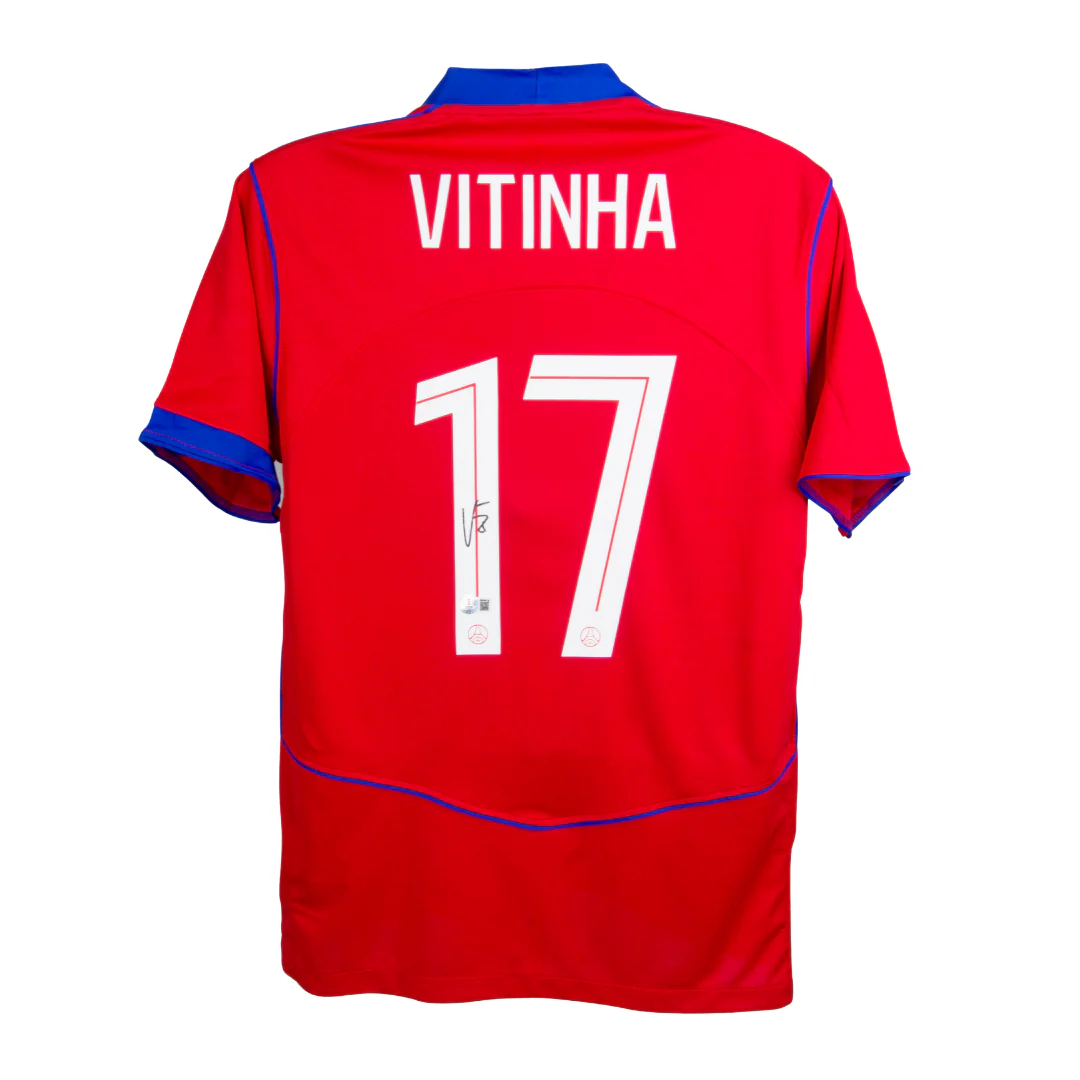 Framed Vitinha Signed PSG Away Soccer Jersey #17 with Beckett Witness - Image 3